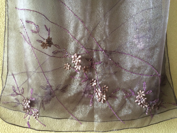 ビーズ刺繍面