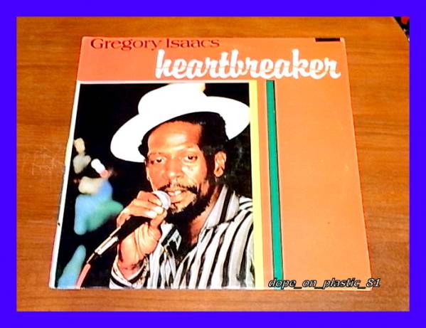 Gregory Isaacs / Heartbreaker/♪Counterfeit Lover/The Table's Gonna Turn/5点以上で送料無料、10点以上で10%割引!!!/LP_画像1