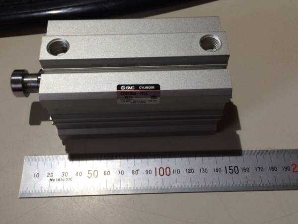 SMC　CDQ2B50-75DC-X671　未使用品？?。ˋ13）