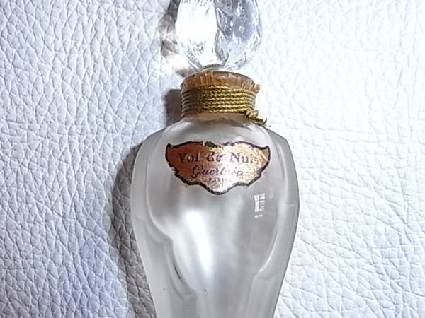 ■希少 美品 1950年代！ゲラン（GUERLAIN）・夜間飛行（Vol de Nuit・Ｋｎｉｇｈｔ　Ｆｌｉｇｈｔ）ローズブッド（Ｒｏｓｅ　Ｂud）  香水瓶