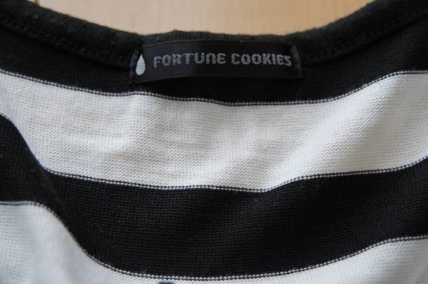 ④USED*FORTUNE COOKIES* white black border tunic * sleeveless 