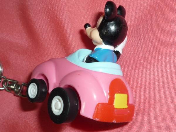 激レア！カワイイ? 車に乗った ミッキーマウス キーホルダー☆