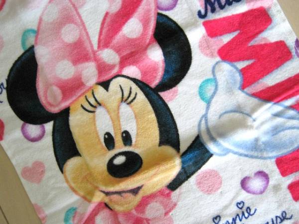 17.【新品】ディズニーミニー フェイスタオル