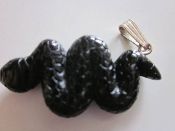 バラ彫ジェット 黒玉 薔薇 ペンダントトップ ルース モーニング