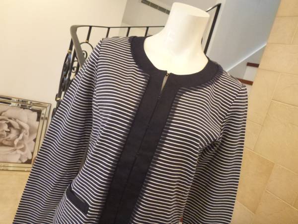 美品　WEEKEND Max Mara マックスマーラ　ボーダー　ノーカラージャケット　S