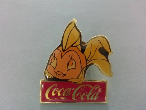  Disney × Coca Cola CLEOk Leo Pinocchio булавка bachi редкость 