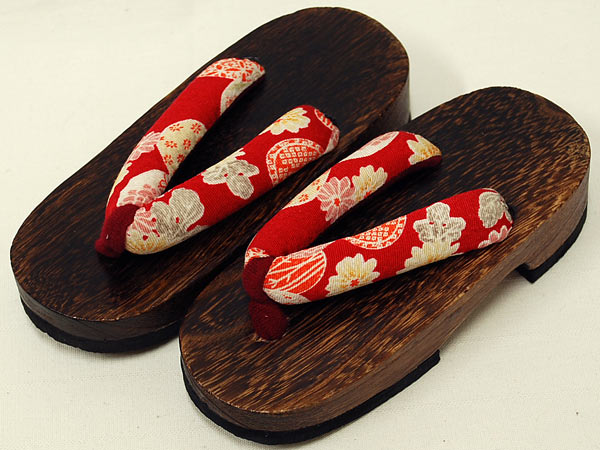☆★新品★☆女の子用☆桐下駄☆17cm☆赤色系☆花柄☆【4】