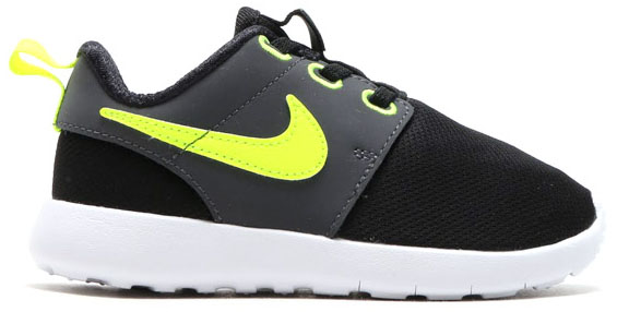 15cm* Nike low si one ROSHE ONE чёрный . желтый 749430-022. Kids baby спортивные туфли 