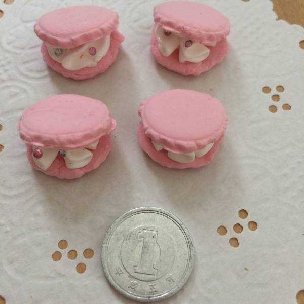 スイーツデコ☆ピンク色マカロン4個セット?ハンドメイド