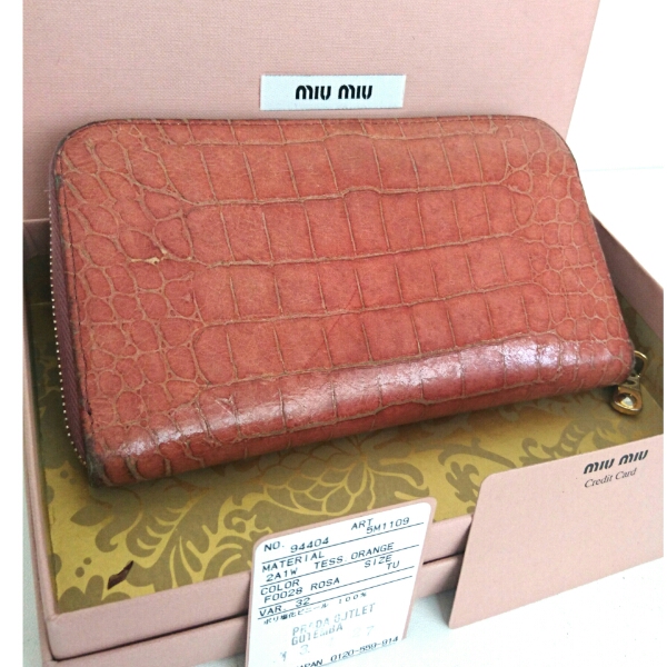 正規(guī) MIUMIU クロコ レザー ラウンドzip 長(zhǎng)財(cái)布 サーモンピンク PRADA プラダ ミュウミュウ イタリア制 箱付き 送料無(wú)料