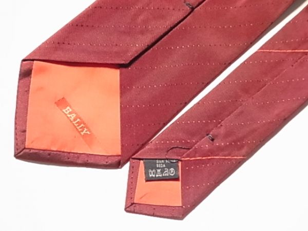 新品未使用イタリア製バリーBALLYネクタイ(無地ストライプ臙脂色系光沢 ネクタイ一般