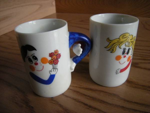 池〇現(xiàn)品のみ＊最終【新品?未使用】美濃焼　腕組　マグカップ　1組ペア　（最終）＊現(xiàn)品のみ＊半端処分価格＊掘り出し物＊