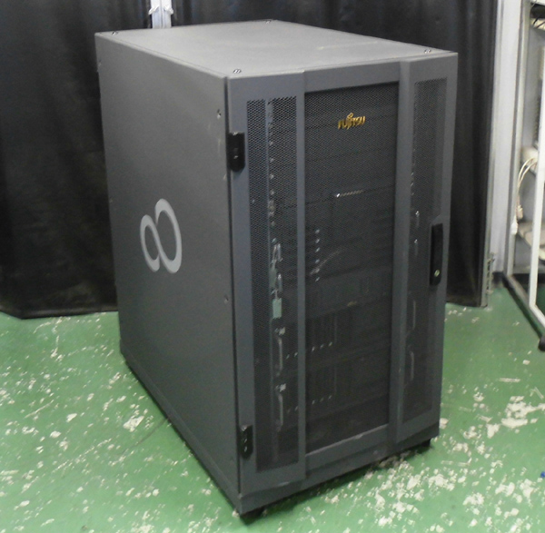 * Fujitsu 19 -inch server rack (24U) PG-R4RC3 server attached set 
