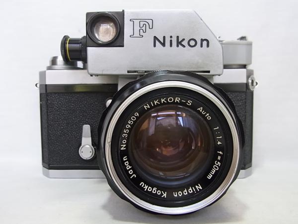 NiKonニコンF　レンズNIKKOR-S Auto 1:1.4 f＝50mm　　附属品．ストロボ取り付けよう器具．レンズフ－ド．レンズキャプ．ケ－ス下部有り_Auto 1:1.4 f＝50mm　　