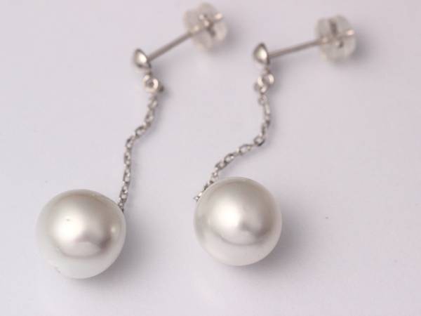 *** K14WG White Butterfly pearl chain earrings ( new goods / free shipping ) ***