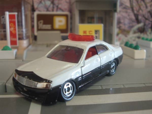 トミカ★ニッサン★セドリック★パトカー★中古品★絶版★希少_画像3