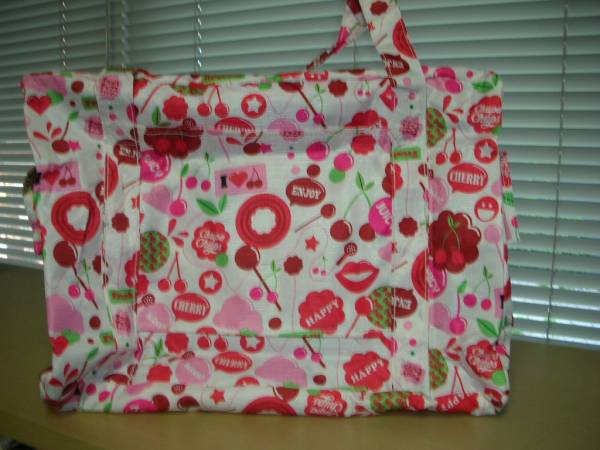 Chupa Chups. compact bag ( Heart Cherry * pink )