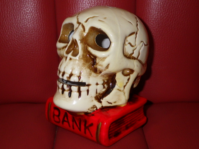  one . successful bid *60'S* Skull on book * coin Bank * Skull * savings box * Bank * Vintage * skull *gaikotsu*